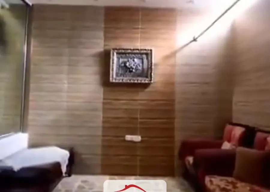 للبيع عدة غرف