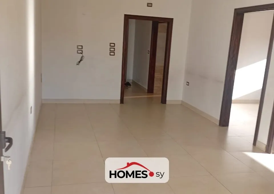 للإيجار غرفتان