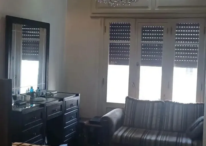 للبيع 4 غرف