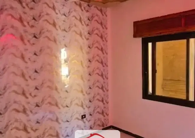 للبيع 4 غرف