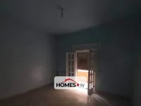 للبيع عدة غرف