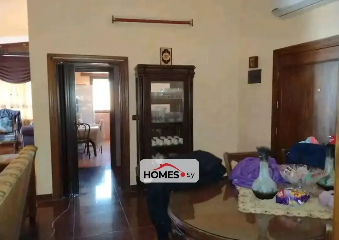 للبيع غرفتان