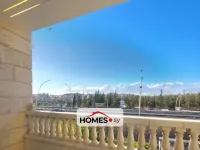 للبيع عدة غرف