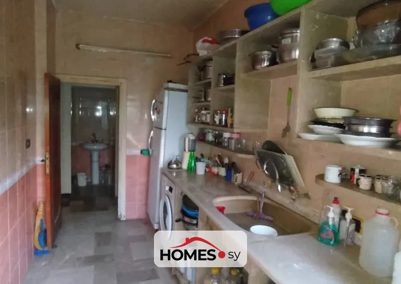 للبيع غرفتان