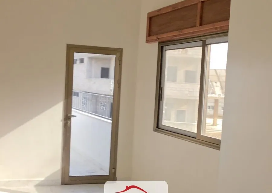 للبيع غرفتان