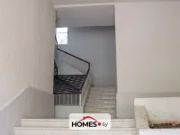 للبيع عدة غرف