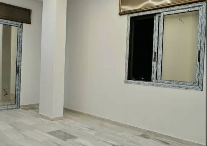 للبيع 4 غرف