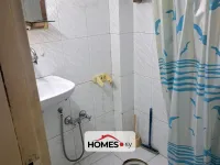 للبيع عدة غرف