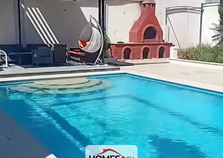 للبيع فيلا