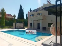 للبيع فيلا