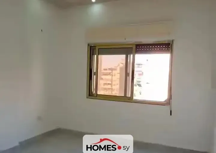 للبيع غرفتان