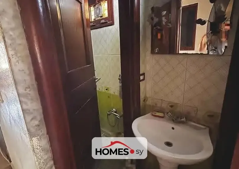للبيع 4 غرف