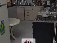 للبيع عدة غرف