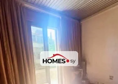 للبيع 4 غرف