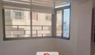 للبيع غرفتان