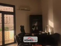 للإيجار مكتب