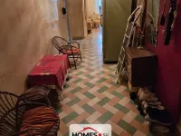للبيع عدة غرف