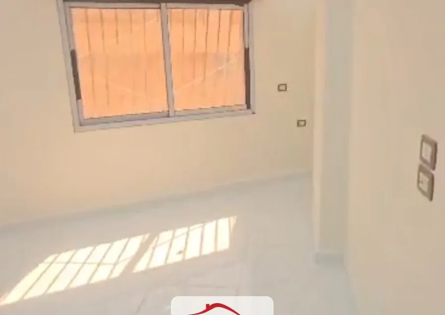 للبيع غرفتان