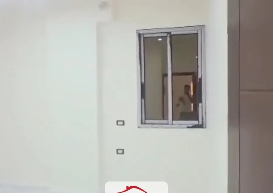 للبيع غرفتان