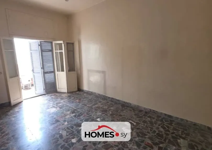 للإيجار 4 غرف