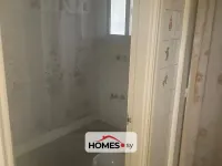 للبيع عدة غرف