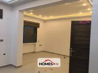 للبيع عدة غرف