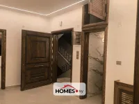 للبيع عدة غرف