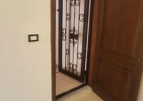 للبيع غرفتان
