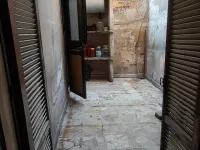 للبيع عدة غرف