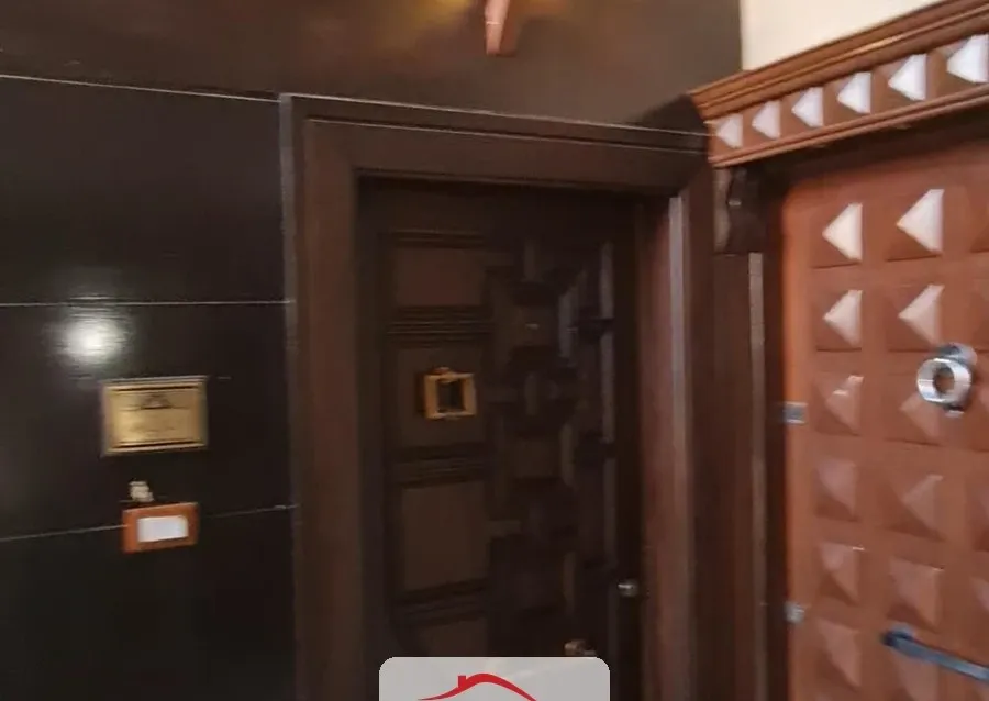 للبيع 4 غرف