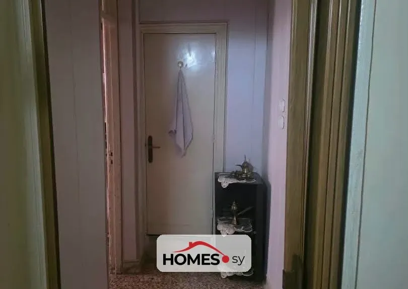 للبيع غرفتان