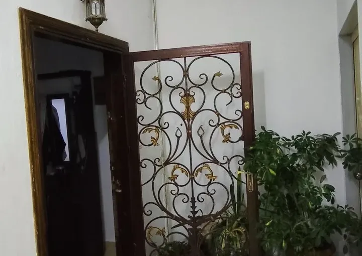 للبيع غرفتان