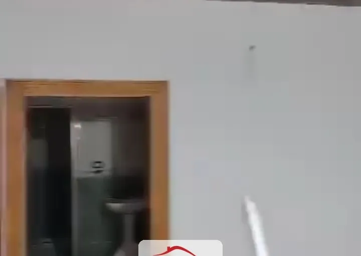 للبيع غرفتان