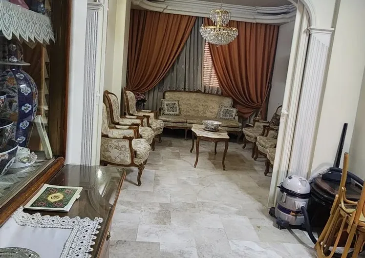 للبيع 4 غرف