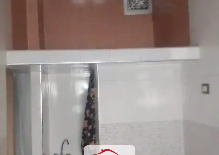 للبيع غرفتان