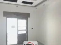 للبيع عدة غرف