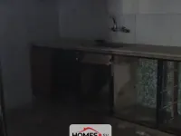 للبيع عدة غرف
