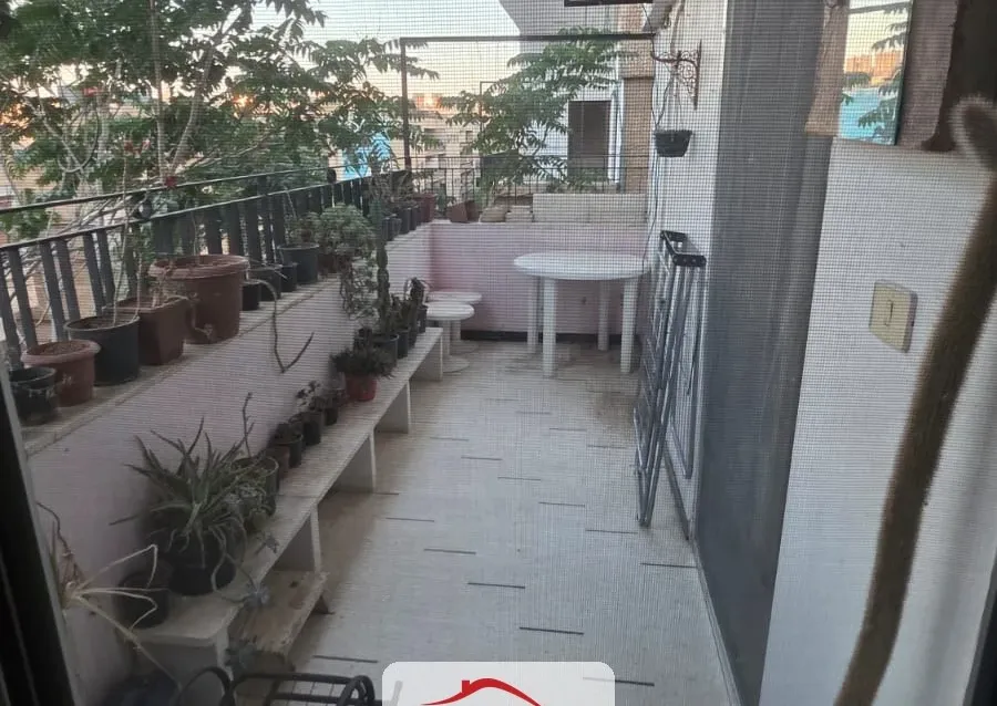 للبيع 4 غرف