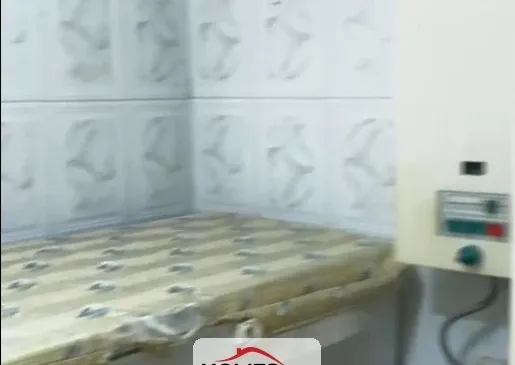 للبيع عدة غرف