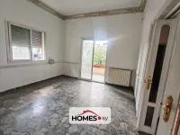 للبيع عدة غرف
