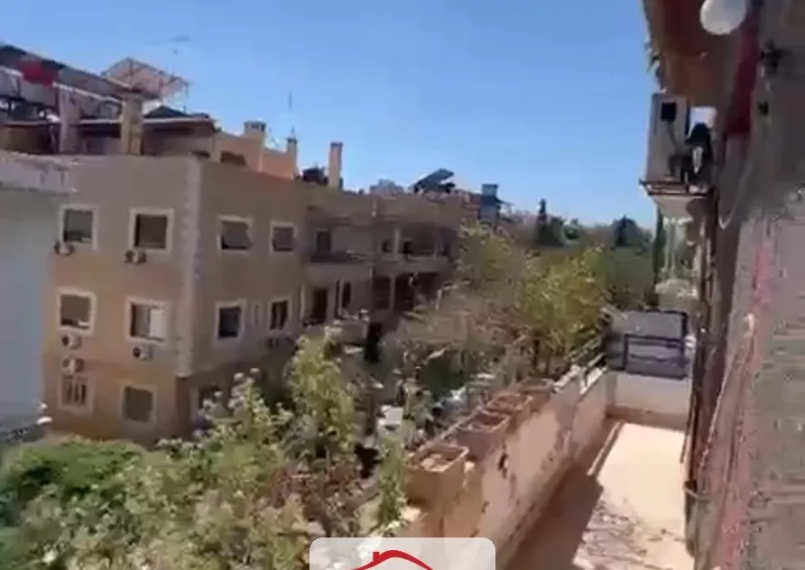 للبيع عدة غرف