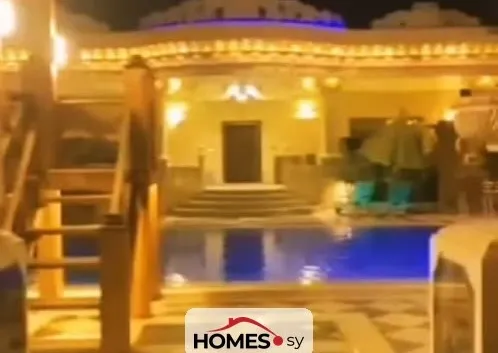 للبيع فيلا