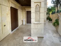 للبيع عدة غرف