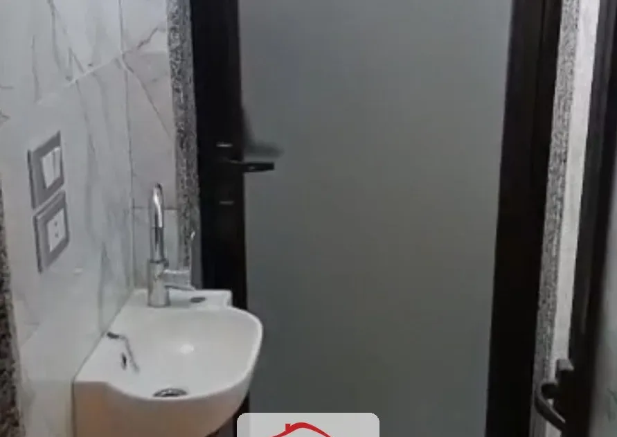 للبيع غرفتان