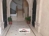 للبيع عدة غرف