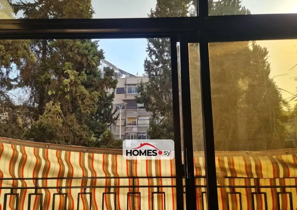 للبيع 4 غرف