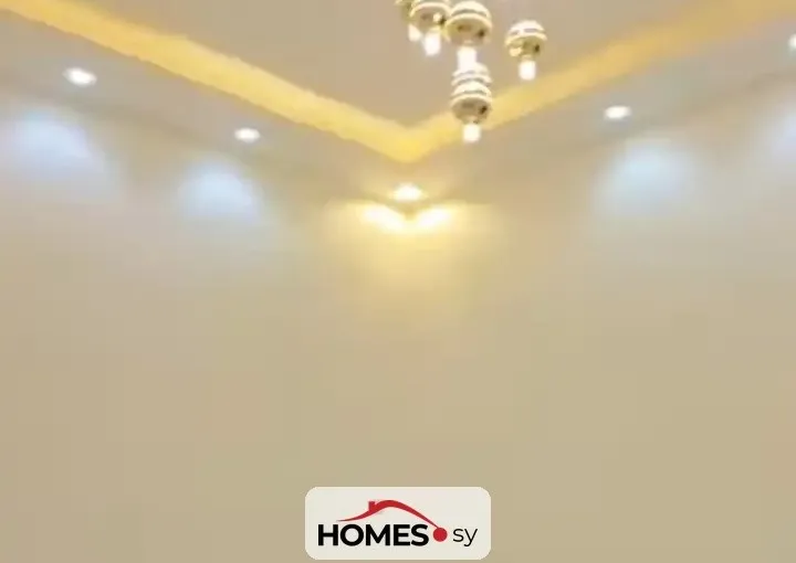 للبيع 4 غرف