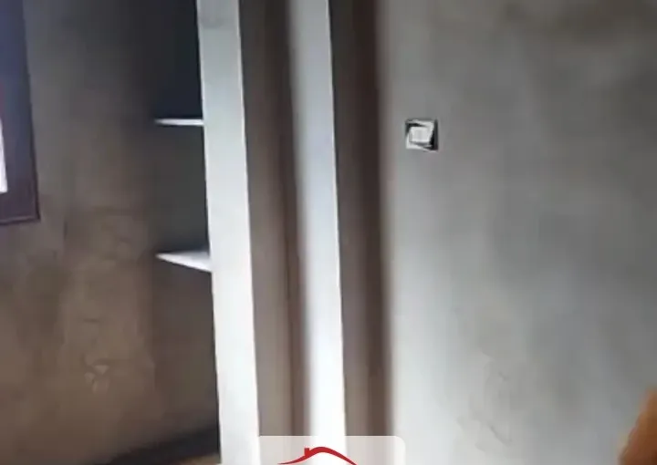 للبيع 4 غرف