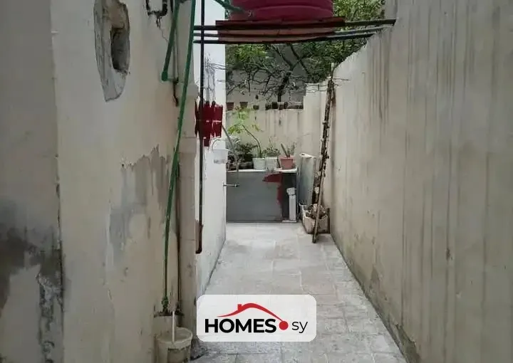 للبيع غرفتان