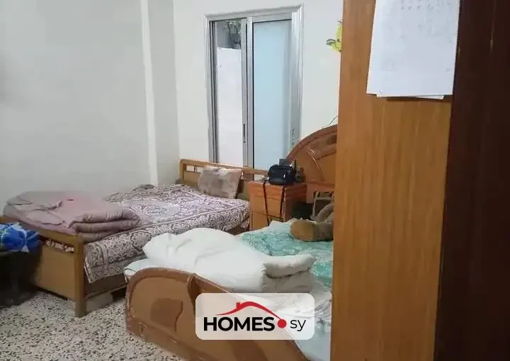 للبيع غرفتان